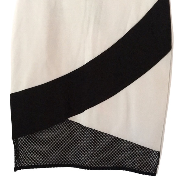 🆕 BEBE PONTE AND MESH PENCIL SKIRT 🔥 - Picture 4 of 9